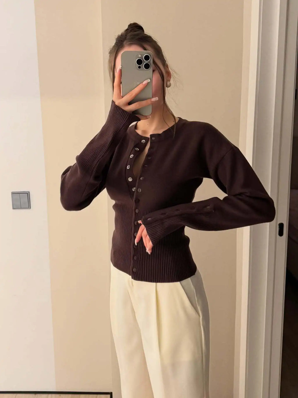 Women Knitted Cardigan Sweaters Solid Short Jumpers Round Neck Long Sleeves Single Breasted Empire Waist Slim 2026 Autumn Winter