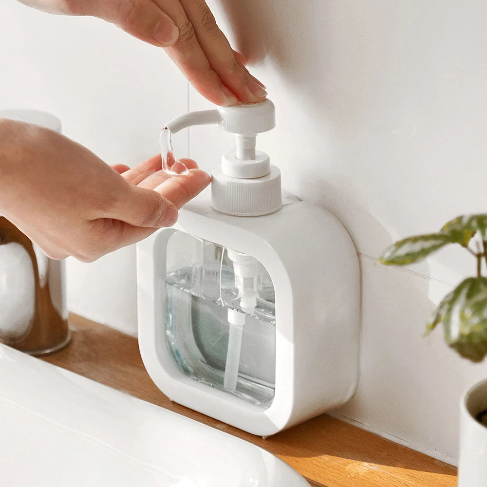 Büyük Kapasiteli Sıvı Sabunluk | Şeffaf Plastik | Seyahat & Banyo