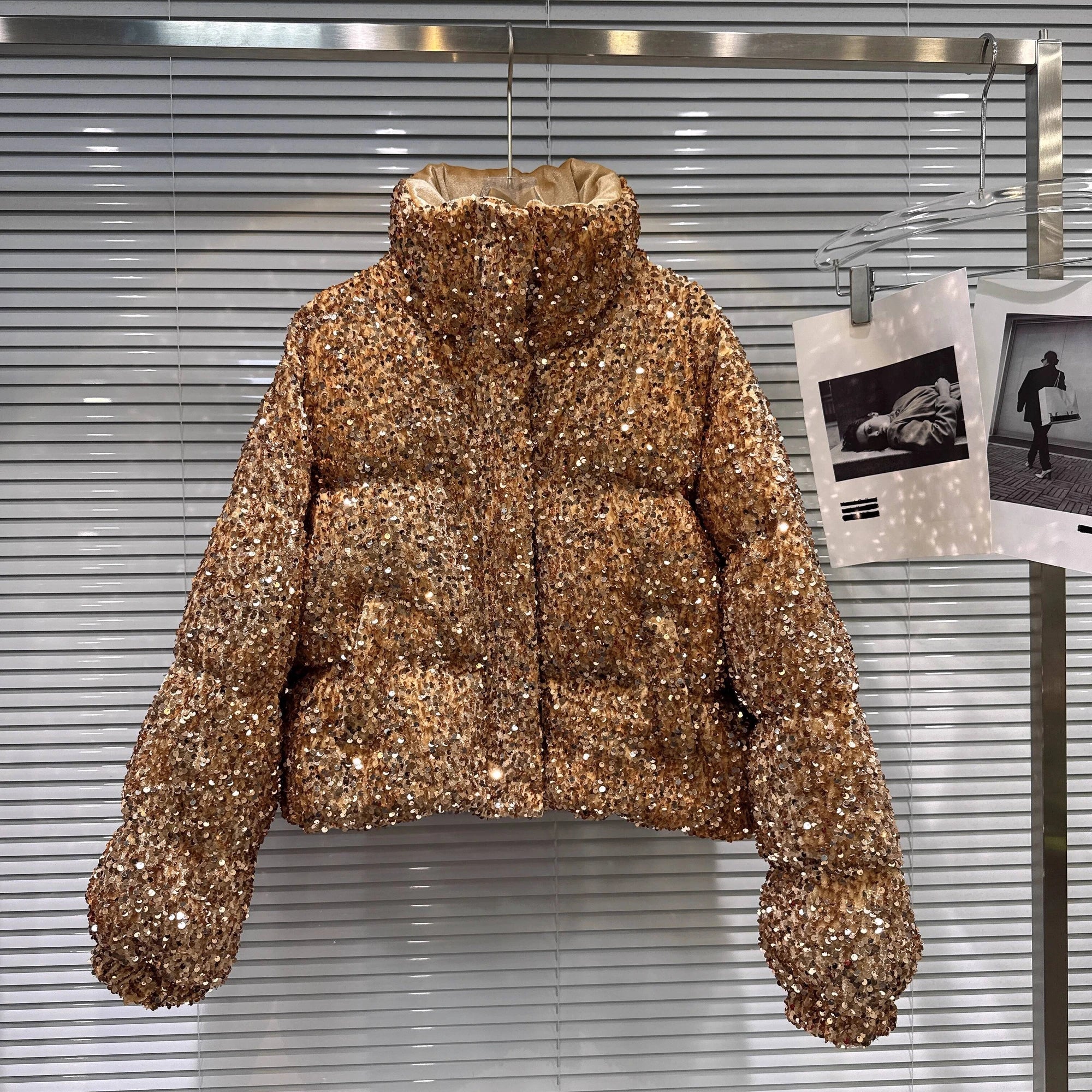 DEAT 2025 Winter New Fashion Heavy Industry Colorful Sequin Stand Collar Warm Jacket For Women Cotton-padded Coat 11A07258